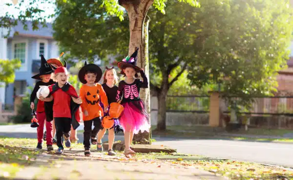 Enjoying Halloween with Allergies: Tips to Keep Children Safe